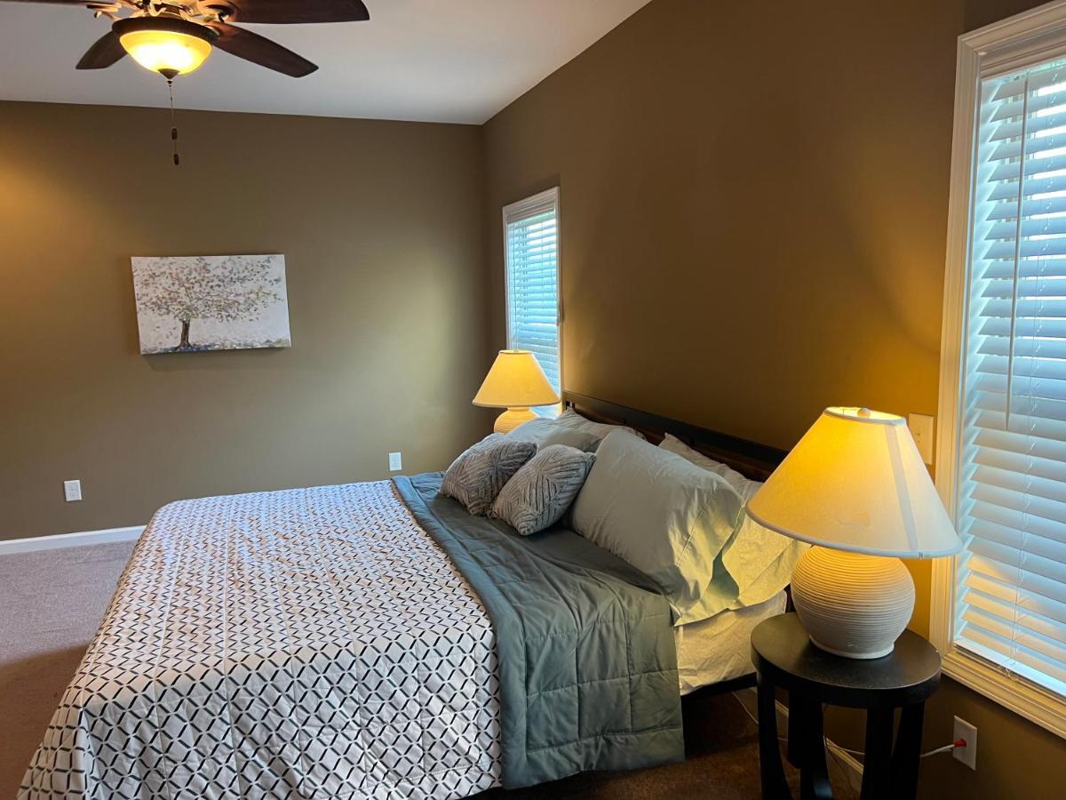 Five Stars Luxury Home Clarksville Exterior photo